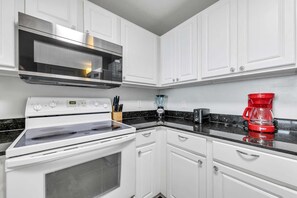 Apartment, Mehrere Betten (Calypso 2-504 West) | Eigene Küche | Ofen, Toaster