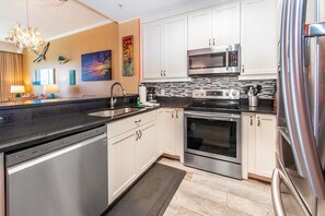 Appartement, Meerdere bedden (Calypso 2-2304 West) | Privékeuken | Een oven, een broodrooster