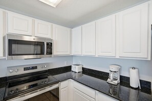 Condo, 1 King Bed with Sofa bed (Calypso 2-1907 West) | Private kitchen | Oven, toaster