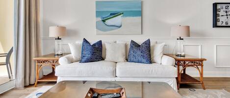 Appartement, Meerdere bedden (Calypso 2-1502 West) | Woonruimte | Televisie