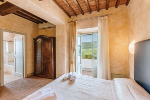 7 chambres, fer et planche à repasser, lit parapluie, Wi-Fi gratuit