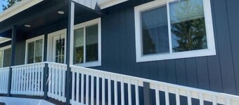 Cozy European Cottage 2 bd + 1 bath