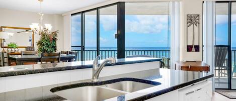 Apartment, 1 Queen-Bett und Schlafsofa (Aquavista 304W) | Innenbereich