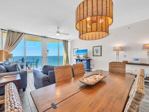 Lejlighed - flere senge (Aqua Resort 1505) | Opholdsområde | Tv