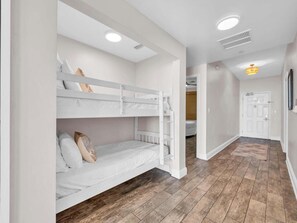 Condo, Multiple Beds (Aqua Resort 1505) | 2 bedrooms, WiFi - Aqua Resort 1505 (Panama City Beach)