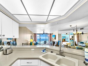 Interior - Summerhouse 1009b (Panama City Beach)