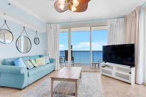 Leilighet, flere senger (Shores of Panama 1401) | Oppholdsområde | TV