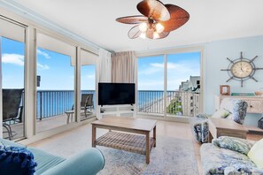 公寓客房, 多張床 (Shores of Panama 1401) | 起居區 | 電視