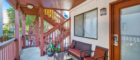 Estúdio, 1 cama King (Sandcastle Villas #24) | Terraço/pátio
