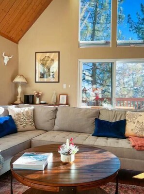 Smart-TV, peis, fotballspill og bøker