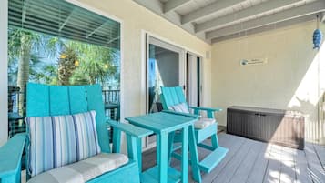 Condo, 1 King Bed with Sofa bed (Nautical Watch D-6) | Terrace/patio