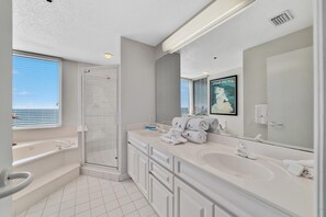 Condo, Multiple Beds (Beach Colony Tower 12B) | Bathroom