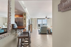 Condo, 1 très grand lit et 1 canapé-lit (Perdido Towers East 403) | Intérieur