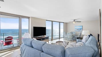 Leilighet, flere senger (Perdido Towers East 801) | Oppholdsområde | TV