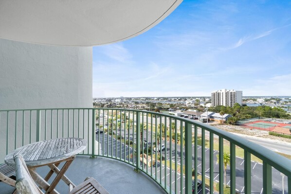 公寓客房, 多張床 (Perdido Towers East 801) | 室外用餐