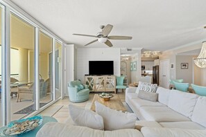 Condo, Multiple Beds (Beach Colony East 15B-Penthouse) | Living area