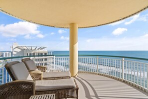 Appart'hôtel, plusieurs lits (Beach Colony East 15B-Penthouse) | Terrasse/Patio