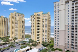 Condo, várias camas (Beach Colony West 2D) | Fachada