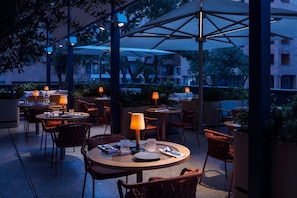Restaurant - Courtyard By Marriott Yerevan (Yerevan)