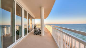 Leilighet, flere senger (La Playa 1001) | Terrasse/patio