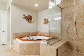 Condo, Multiple Beds (Turquoise C702) | Bathroom | Free toiletries, shampoo, toilet paper - Turquoise C702 (Orange Beach)