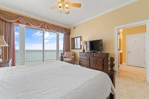 Condo, várias camas (La Playa 901) | 3 quartos, ferros/tábuas de passar roupa, Wi-Fi