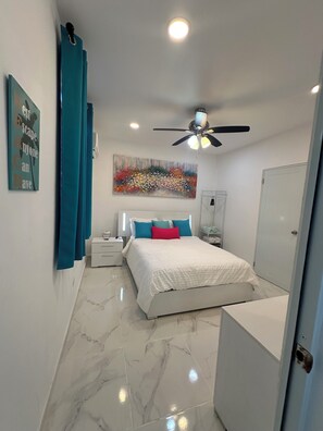 3 bedrooms, iron/ironing board, travel crib, WiFi