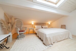 1 bedroom, travel crib, free WiFi, bed sheets