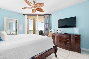 Apartment, Mehrere Betten (Beach Colony East 11C) | 2 Schlafzimmer, Bügeleisen/Bügelbrett, WLAN