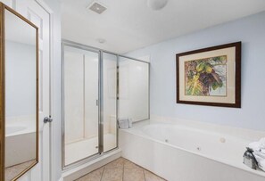 Condo, Multiple Beds (Palacio 201) | Bathroom - Palacio 201 (Pensacola)