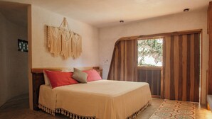 Habitación doble Deluxe | Ropa de cama de alta calidad y caja de seguridad en la habitación 