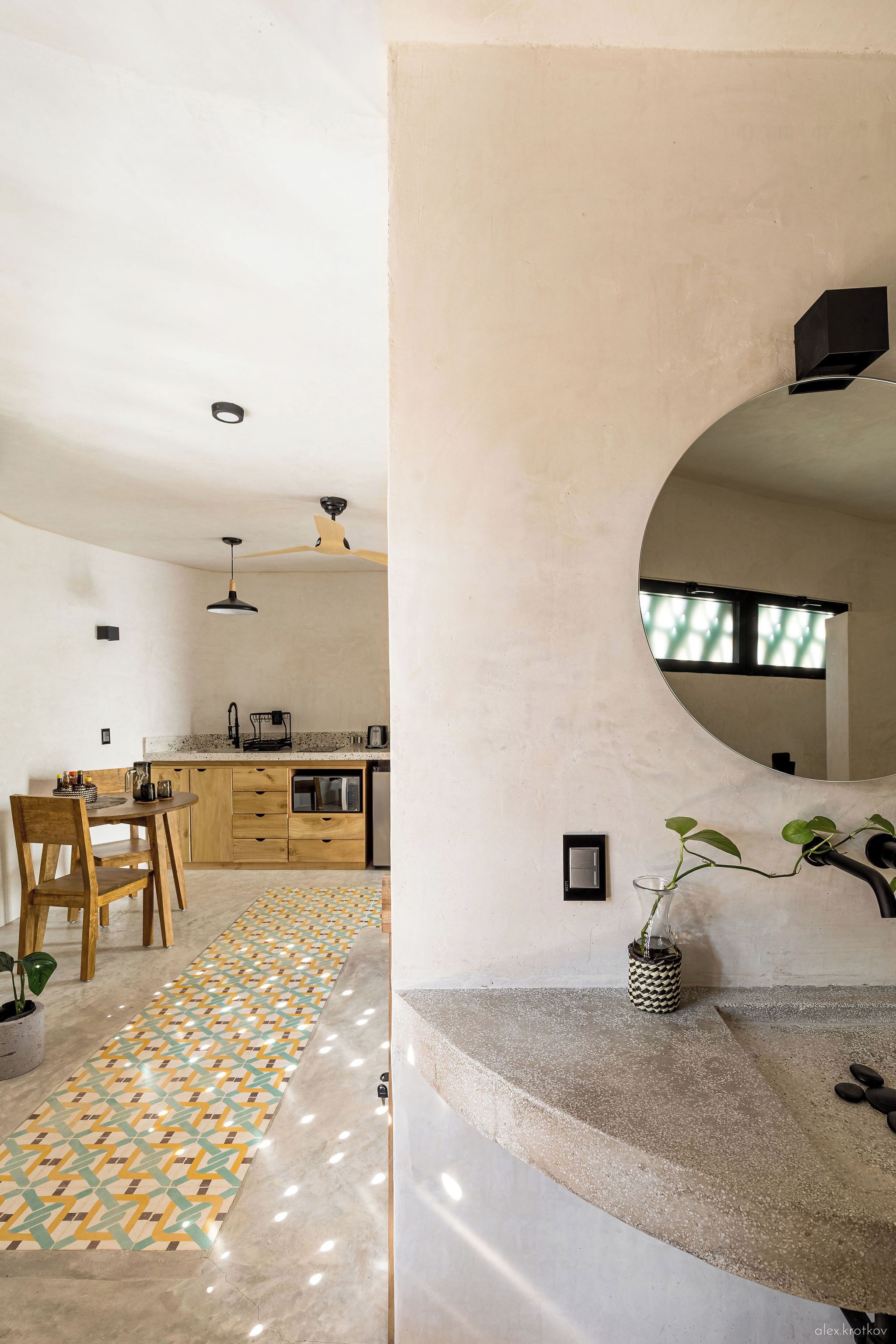 高级双人房 | 浴室 | 淋浴设施、毛巾