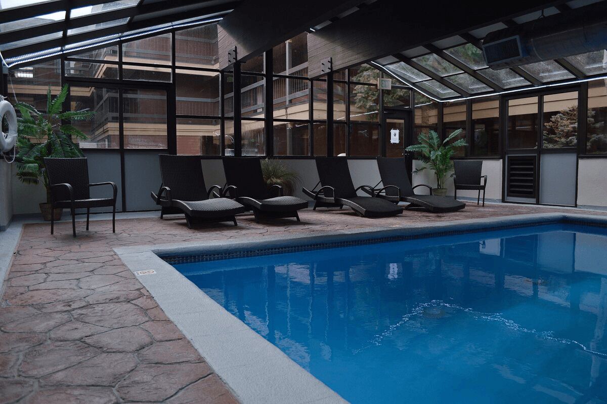 Piscine couverte, piscine chauffée