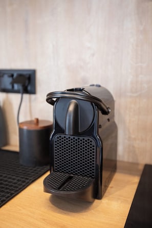 Coffee and/or coffee maker - Griffin Suites (Heraklion)