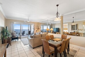 콘도, 침대(여러 개) (Regency Isle 710) | 내부