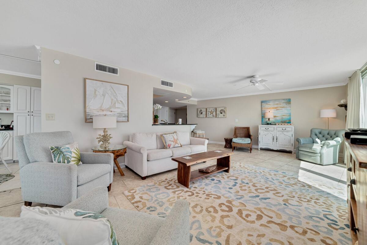 Διαμέρισμα (Condo), Περισσότερα από 1 Κρεβάτια (Perdido Towers West 908) | Περιοχή καθιστικού | Τηλεοράσεις