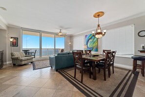 公寓客房, 多張床 (Indigo East 906) | 住宿內部