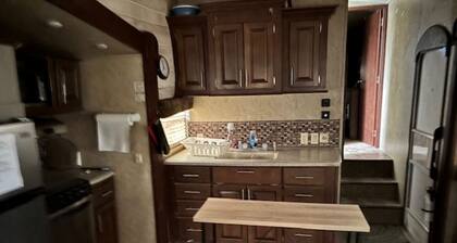 1 Bed, 1 Bath High End RV, Fully Furnished, Pet Friendly