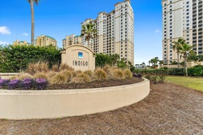Property grounds - Indigo West 304 (Pensacola)