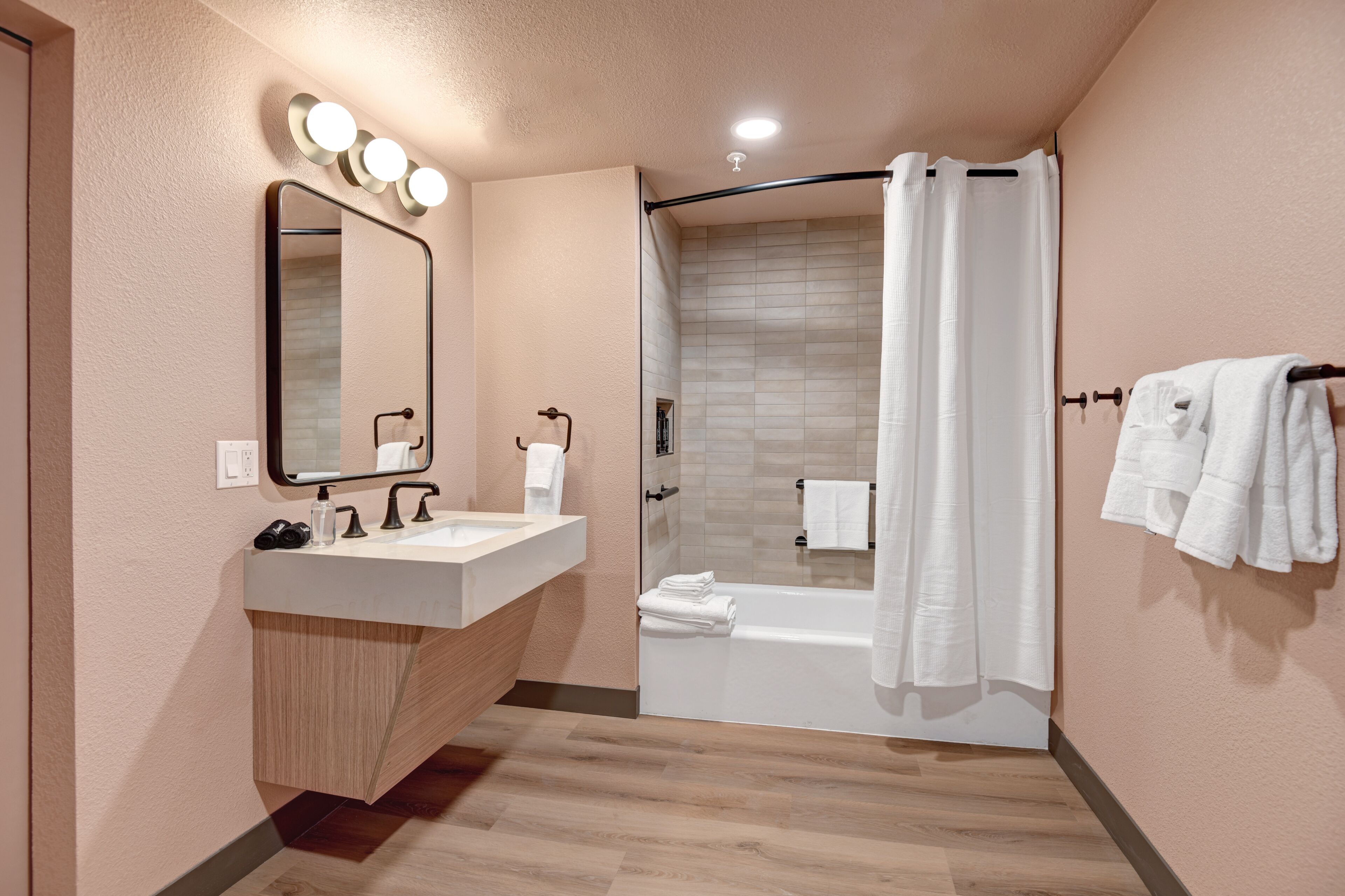 Photo - The Dunes Hotel (Palm Springs)