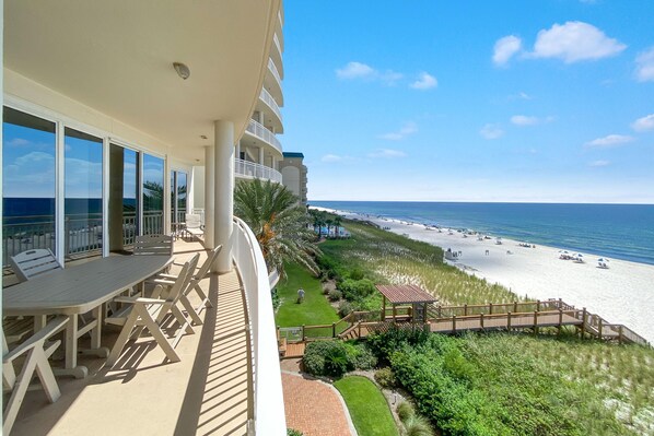 Apartment, Mehrere Betten (La Playa 303) | Speisen im Freien