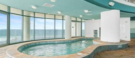Condo, Plusieurs lits (Turquoise C601) | Piscine | Piscine intérieure, piscine extérieure