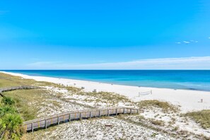 Condo, 1 King Bed with Sofa bed (Shipwatch A504) | Beach | On the beach - Shipwatch A504 (Pensacola)