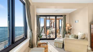 Condo, Multiple Beds (Broadmoor 804) | Living area