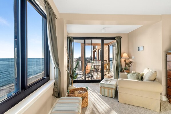 公寓客房, 多張床 (Broadmoor 804) | 起居區 | 電視