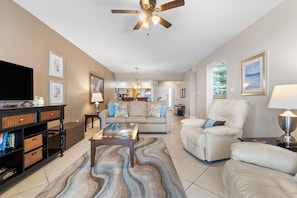 Condo, Multiple Beds (Broadmoor 804) | Living area | TV