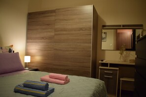 2 quartos, ferros/tábuas de passar roupa, Wi-Fi de cortesia