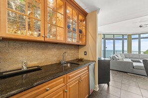 Interior - The Oasis at Orange Beach 2006 (Orange Beach)