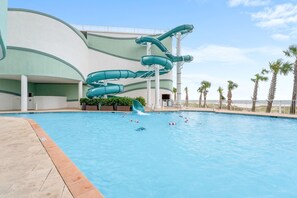Appart'hĂŽtel, plusieurs lits (Turquoise C1009) | Piscine