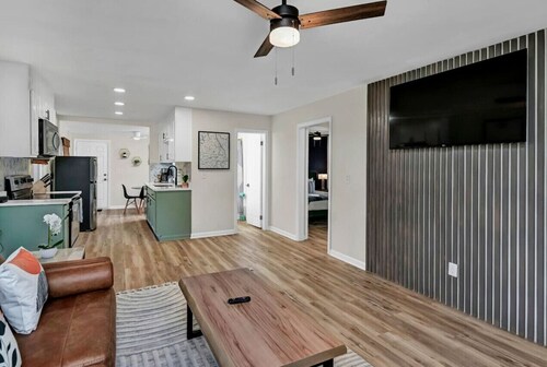Stadium View Stay | 2BR 1 BA in Rosewood